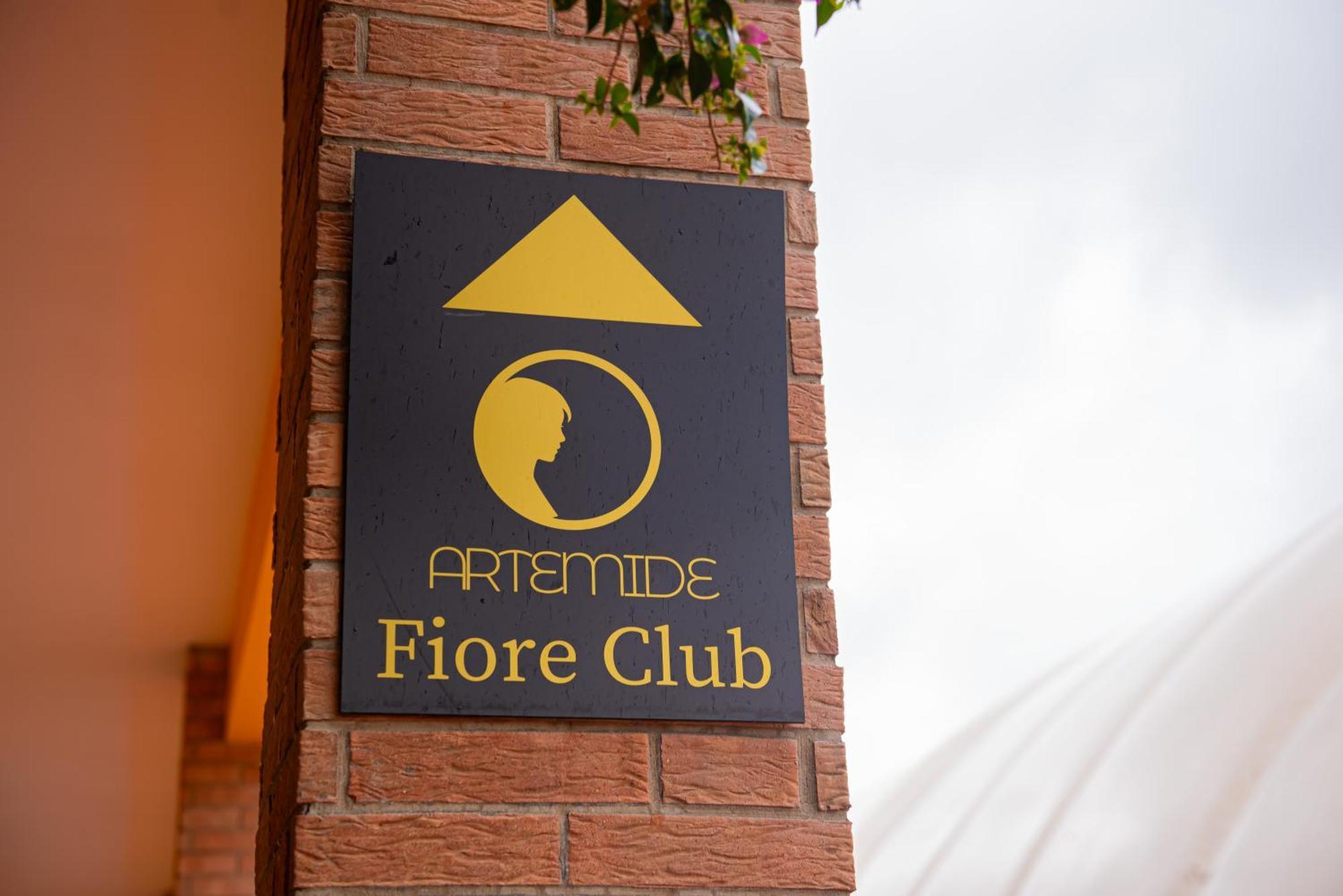 Artemide "Fiore Club" B&B Suite Spa Giffoni Valle Piana Εξωτερικό φωτογραφία